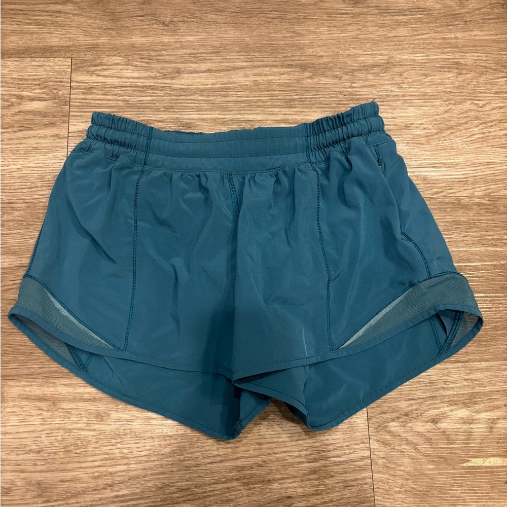 Hotty Hot High-Rise Lined Short 4" Sz 6